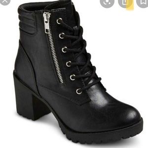 Mossimo chunky heel booties
